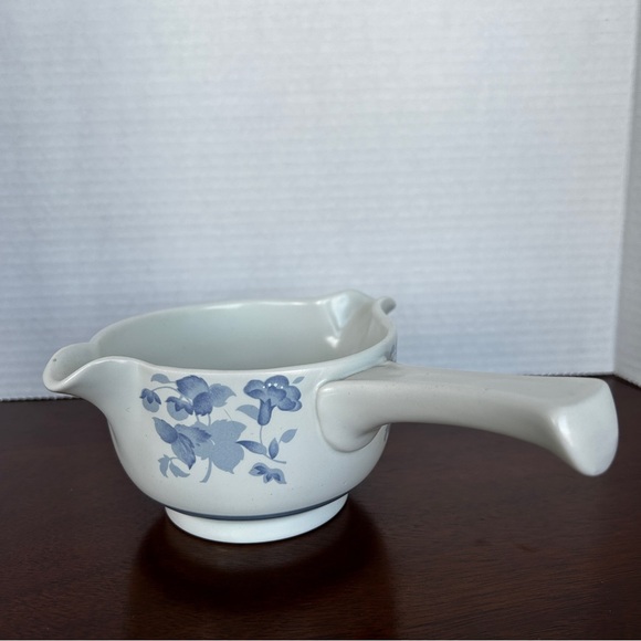 Vintage Royal Doulton Lambeth Stoneware "Shadow Play" Gravy Boat England - Picture 3 of 7